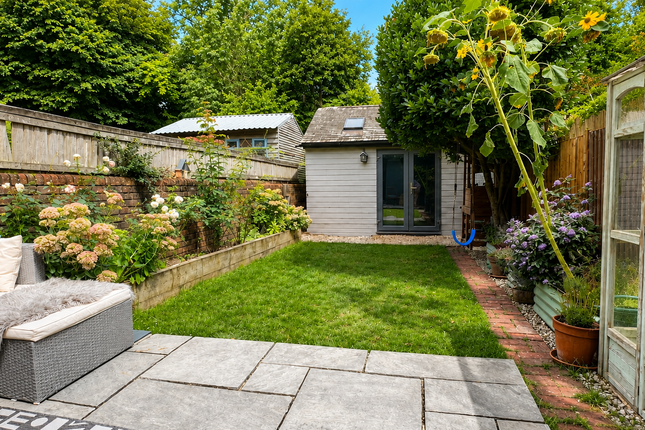 8, Madeline Road, Hampshire, GU31 4AL photo 4