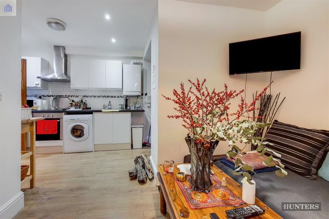 7 bed terraced house for sale in Casson Street, London E1
