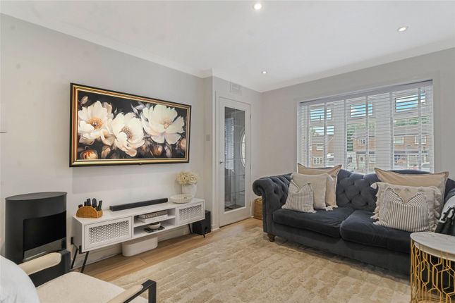 26, Chapelside Avenue, North Lanarkshire photo 2