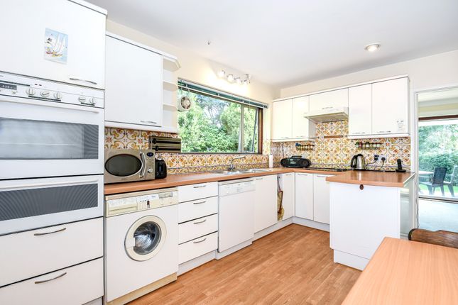Belmore End, 11, Maturin Close, Hampshire photo 2