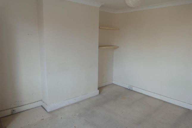 Flat for sale in The Broadway, Potters Bar, Herts