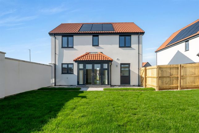 12, Celtic Rise, Weymouth photo 2