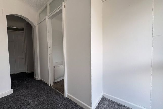 2, Rydal Close, Aintree photo 5