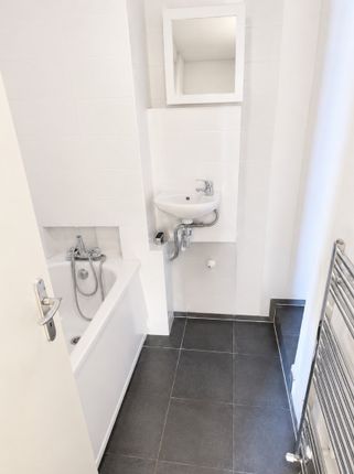 64c Church Road,, Brent, London photo 2