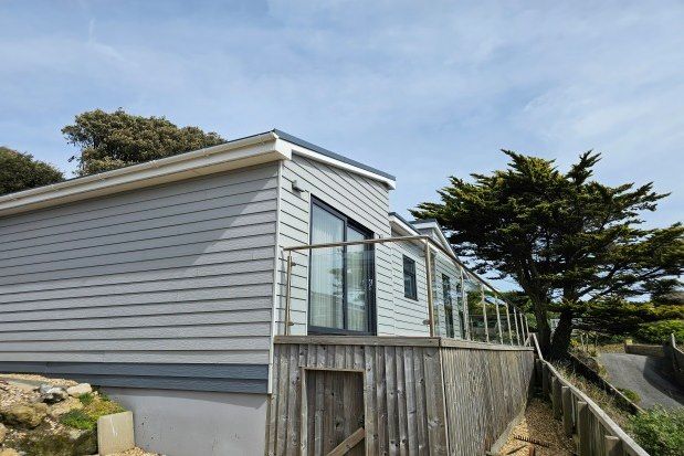 Thumbnail Property to rent in Riviera Park, Ventnor