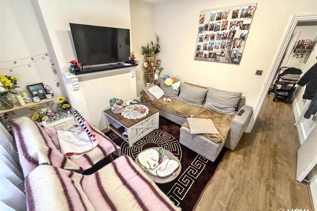 18, Tavistock Street, Luton photo 2