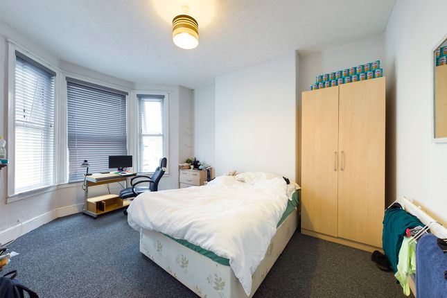 Thumbnail Shared accommodation to rent in Welbeck Avenue, Plymouth