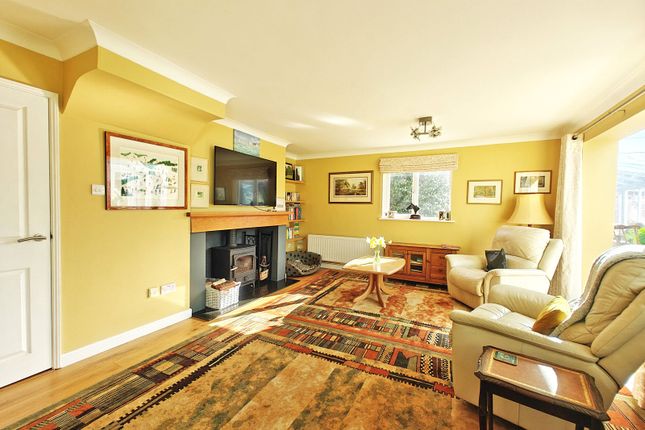 9, Oakenbrow, Lymington photo 3