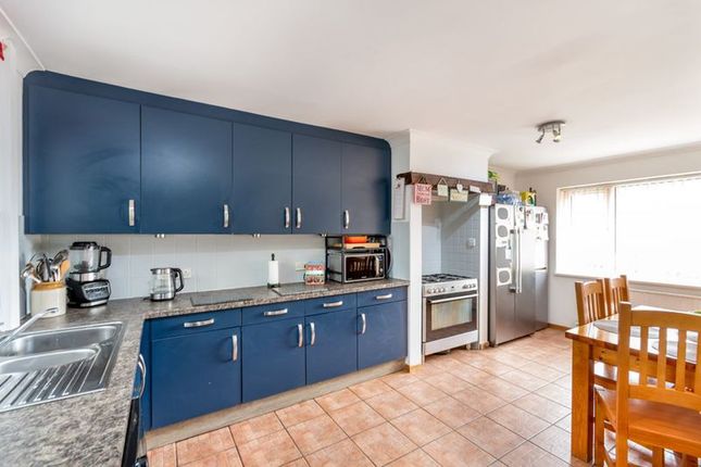 17, Chestnut Avenue, Retford photo 2