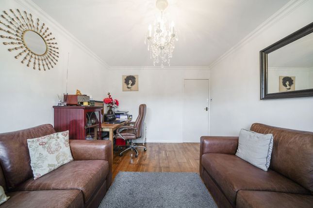 4 Izzard Court Livingstone Road, Thornton Heath photo 4