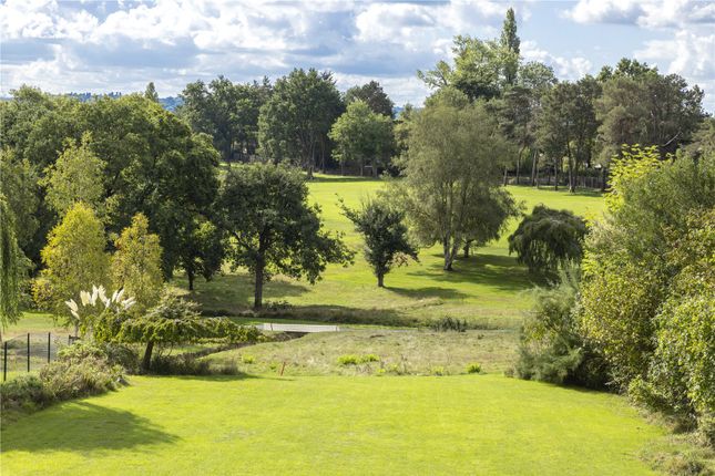 Thumbnail Detached house for sale in Broadlands Close, Calcot, Reading, Berkshire