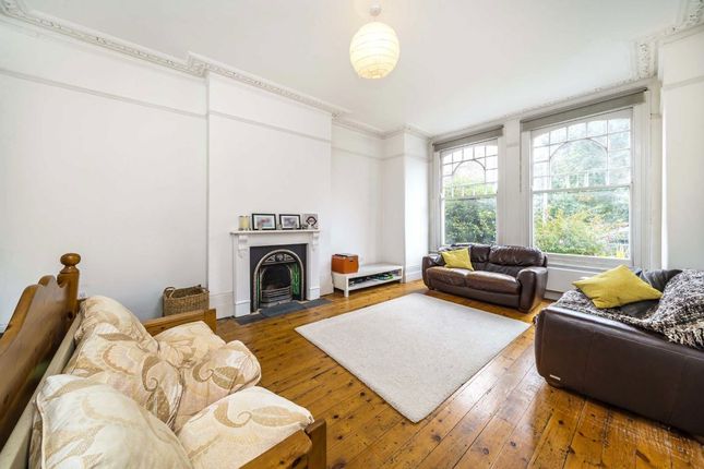 16, Hillbury Road, London photo 4