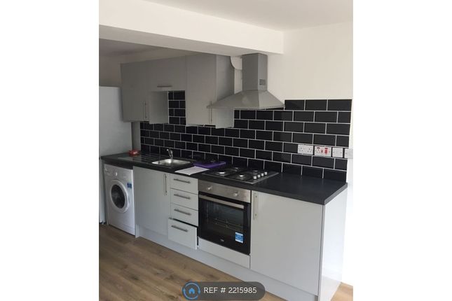 Thumbnail Flat to rent in Carlton Parade, Orpington