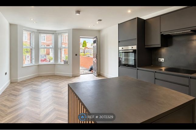 Dale Avenue, Heath, Cardiff photo 3
