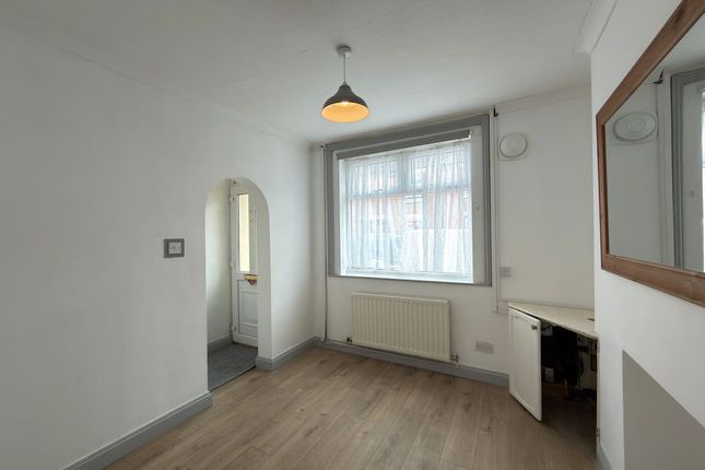 49, Cecil Road, Gloucester photo 4