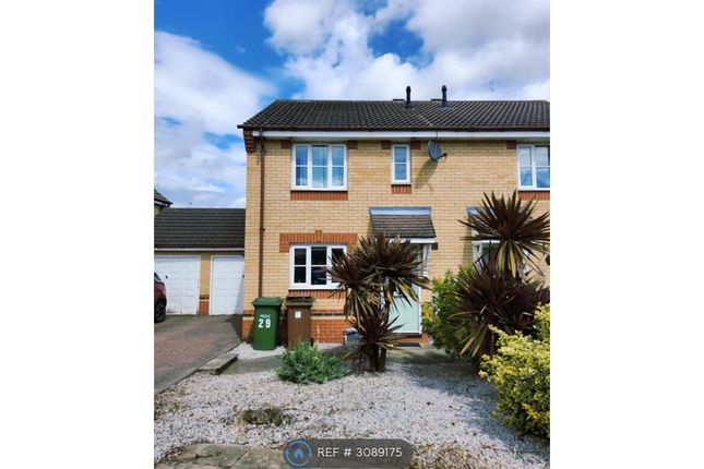3 bed property for rent in Redwing Close, Peterborough PE2