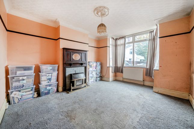 47, Churchways Crescent, Bristol photo 3
