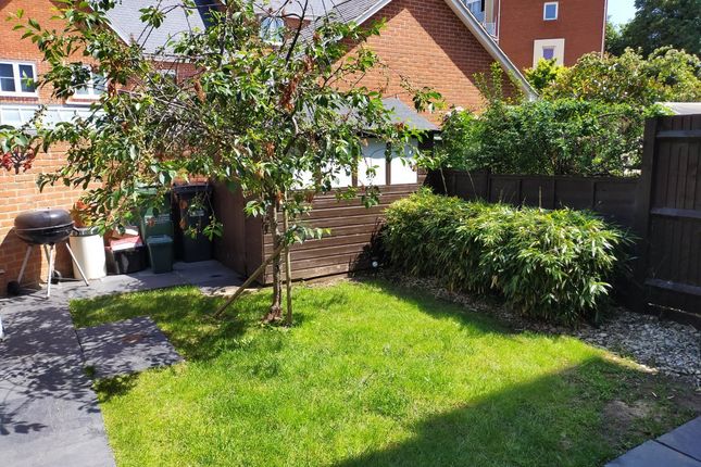 Semi-detached house to rent in Goodworth Road, Redhill