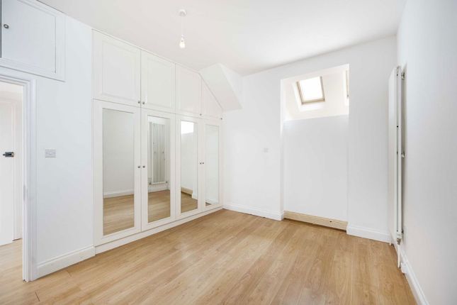 Ground Floor, 135, Percy Road, London photo 4