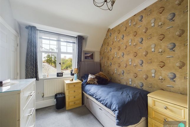 Flat for sale in Kinver Mount, Comber Grove, Kinver