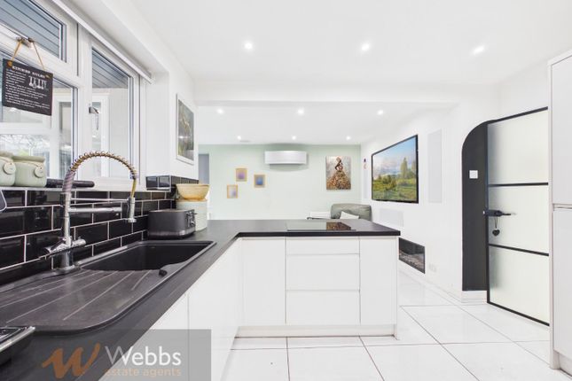 332, Huntington Terrace Road, Cannock photo 3