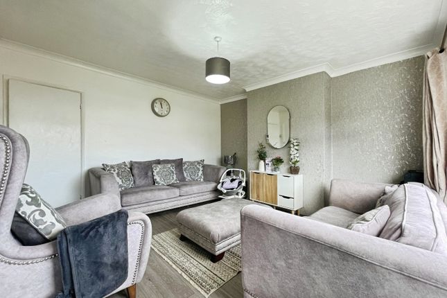 28, Northcote Road, Bradford photo 2