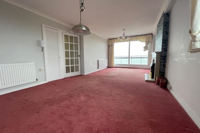 Flat for sale in 43 Frinton Court, The Esplanade, Frinton-On-Sea, Essex