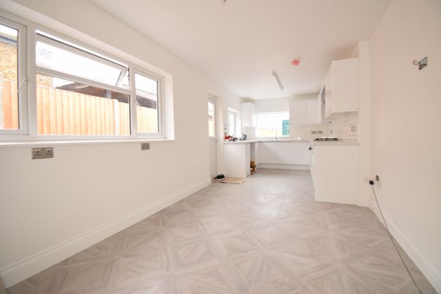 Thumbnail End terrace house to rent in Rectory Grove, Croydon