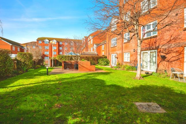 Flat 1, Jenner Court,, Stavordale Road, Dorset photo 3
