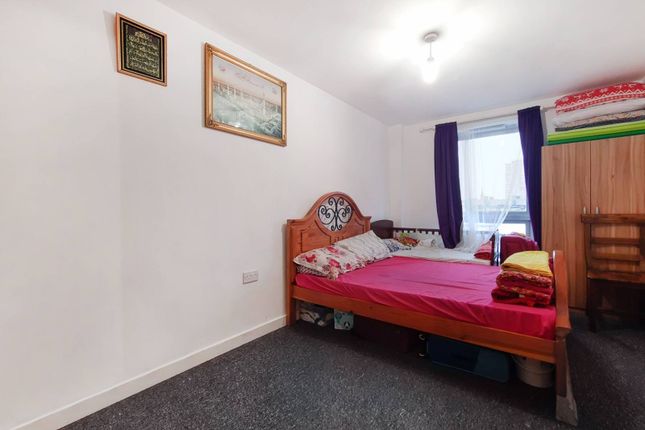Flat for sale in Glasshouse Fields, Wapping E1W, Wapping, London,