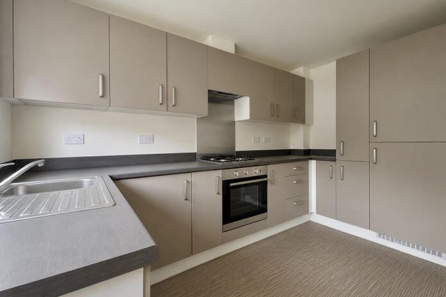 51, Emerald Green Grove, Rotherham photo 4