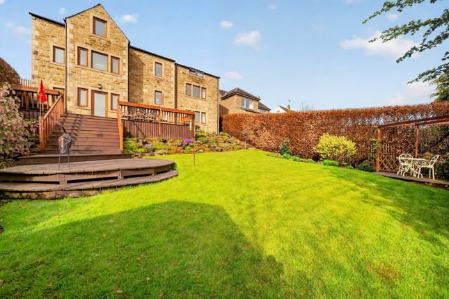 20, Tarn Moor Crescent, North Yorkshire photo 4