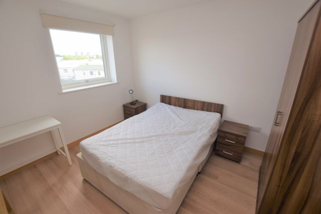 Town house to rent in Hawkins Road, Colchester