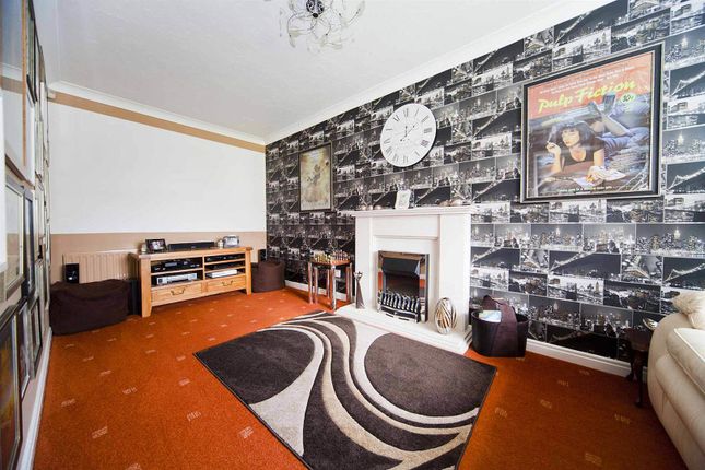 27, Courageous Close, Hartlepool photo 2