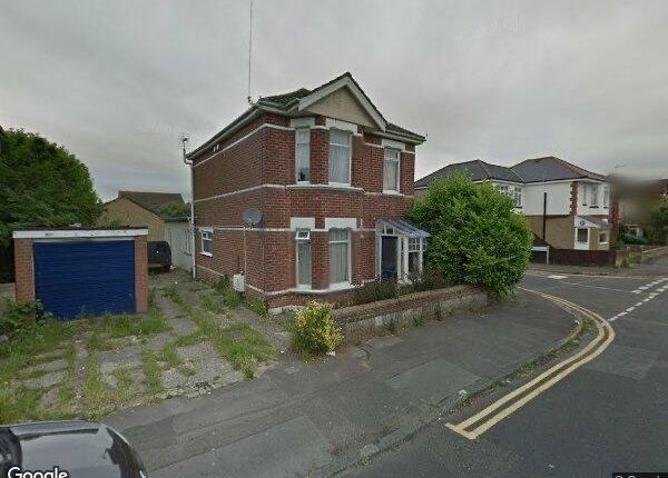 Thumbnail Property to rent in Beswick Avenue, Bournemouth
