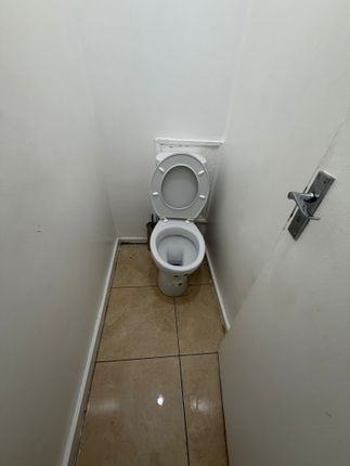 Pynham Close, Abbey Wood photo 4