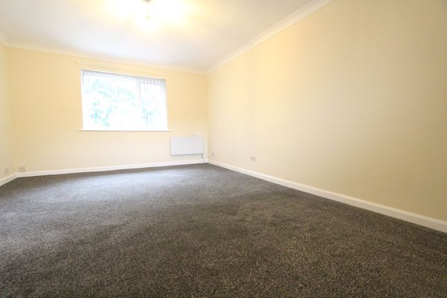 18 Littlemoor Centre, Chesterfield photo 5