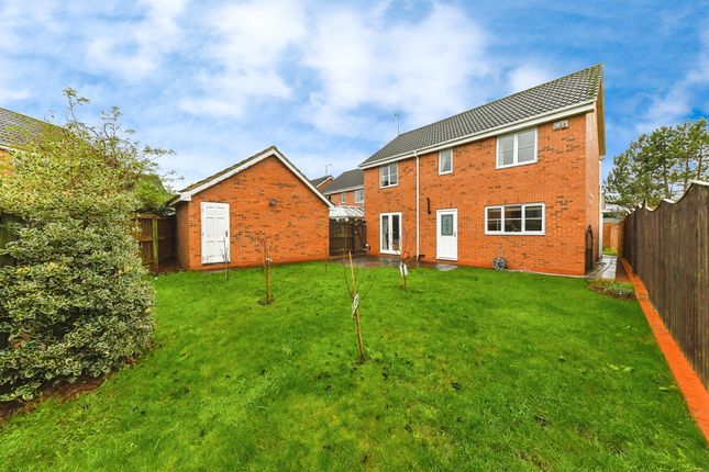 44, Philip Larkin Close, Hull photo 2