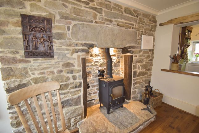 23 Old Road, High Peak photo 2