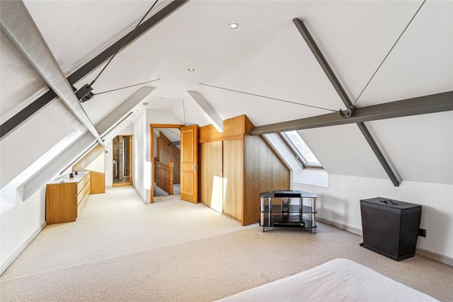 Flat for sale in Sailmakers Court, William Morris Way, London