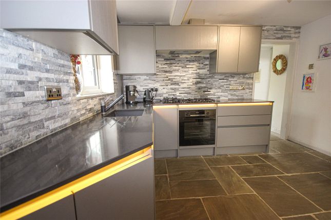 3, St Andrews Close, Devon photo 2