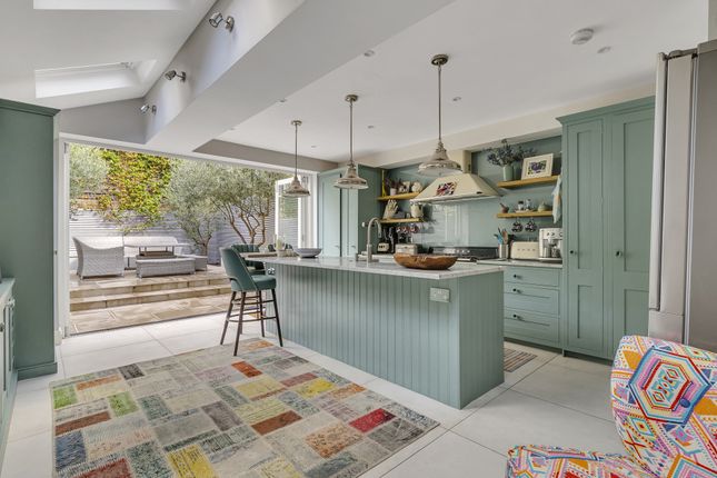 5, Fullerton Road, London photo 3