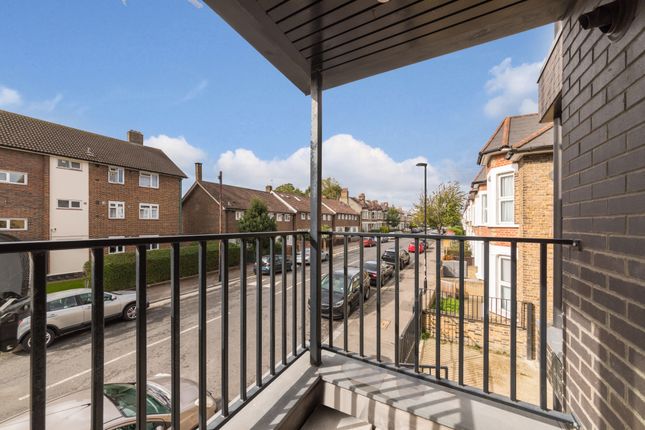 Flat for sale in Comerford Road, London