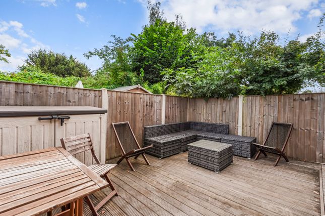72, Southdown Road, London photo 4