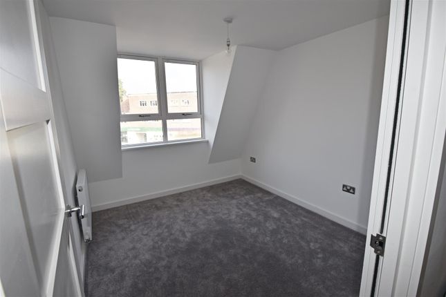 Flat to rent in Redcatch Road, Knowle, Bristol
