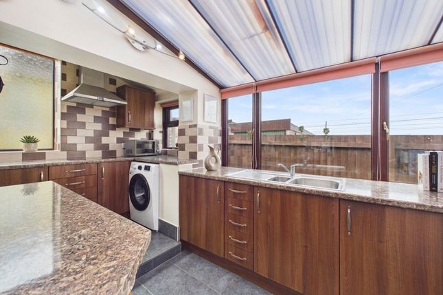 4 Marine Drive, Lancaster photo 3