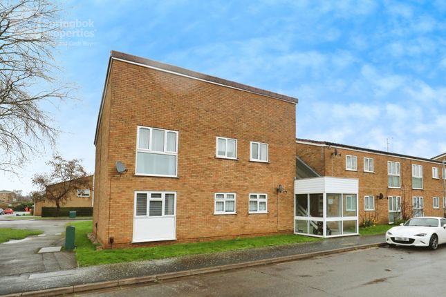Thumbnail Flat for sale in Ryland Close, Leamington Spa, Warwickshire