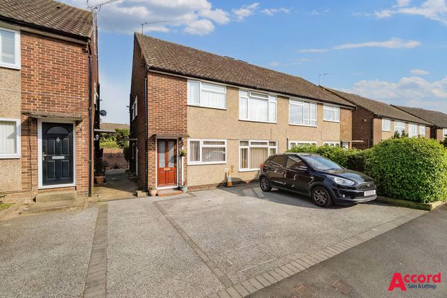 Maisonette for sale in Marlborough Gardens, Upminster