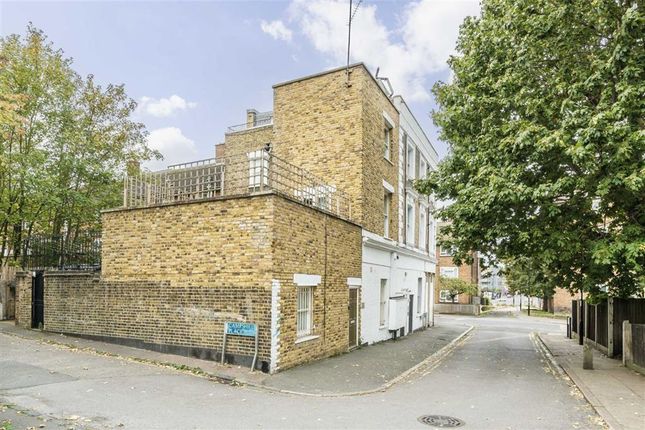Flat for sale in Campshill Road, London