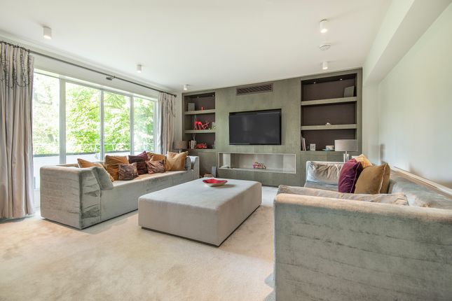 Flat for sale in Redlynch Court, London